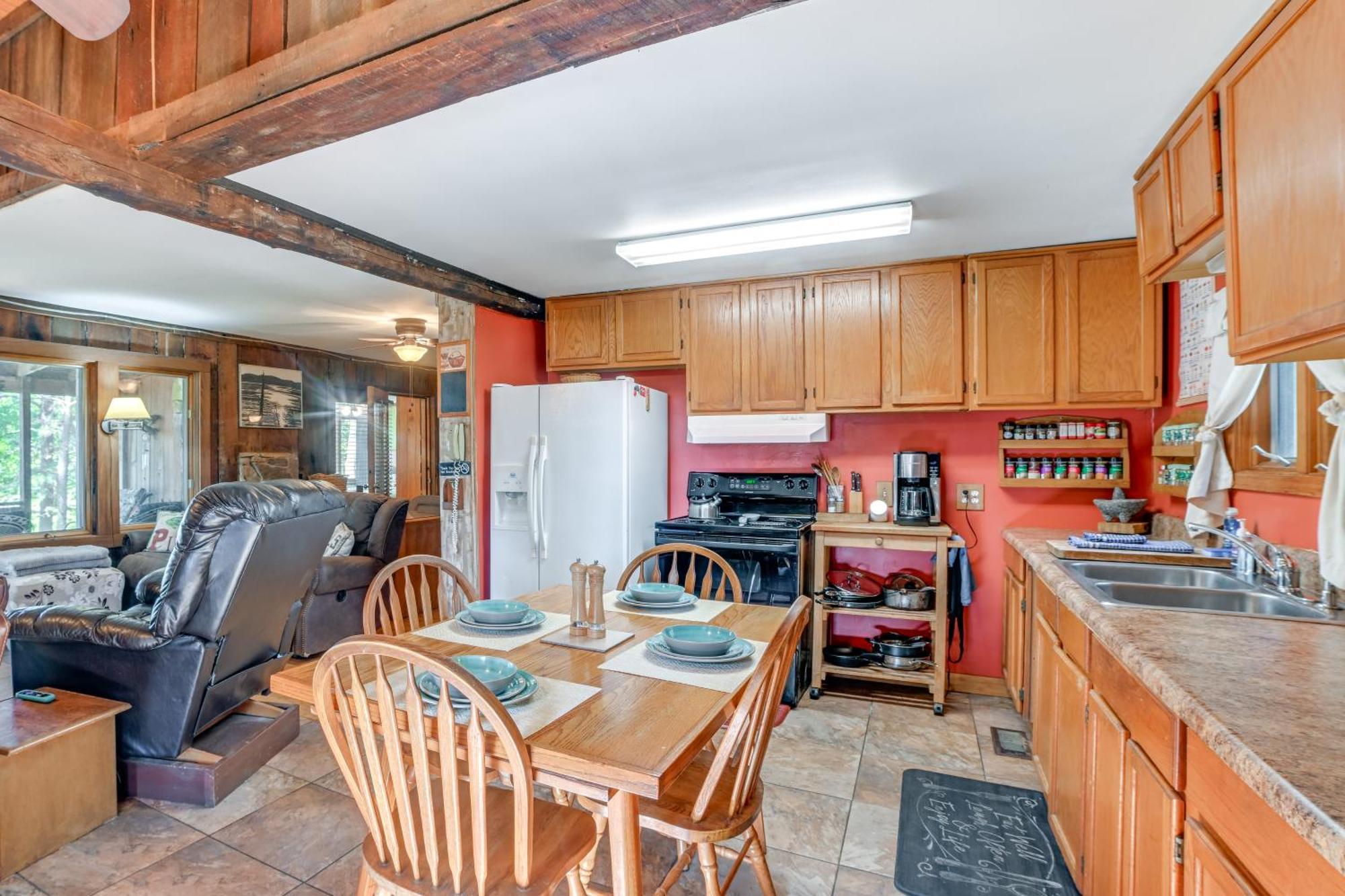 Waterfront New Concord Paradise On Kentucky Lake! Faxon Eksteriør billede